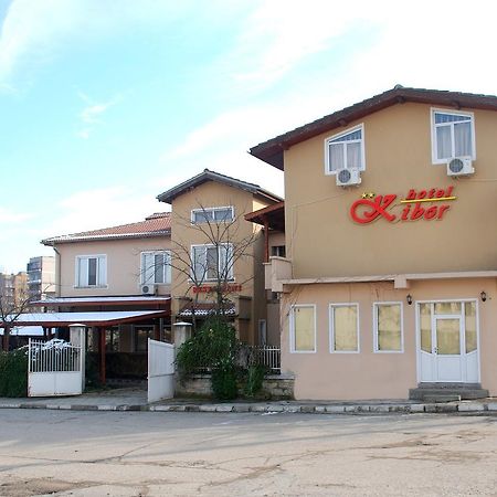 Hotel Kibor Gulubovo  Екстер'єр фото